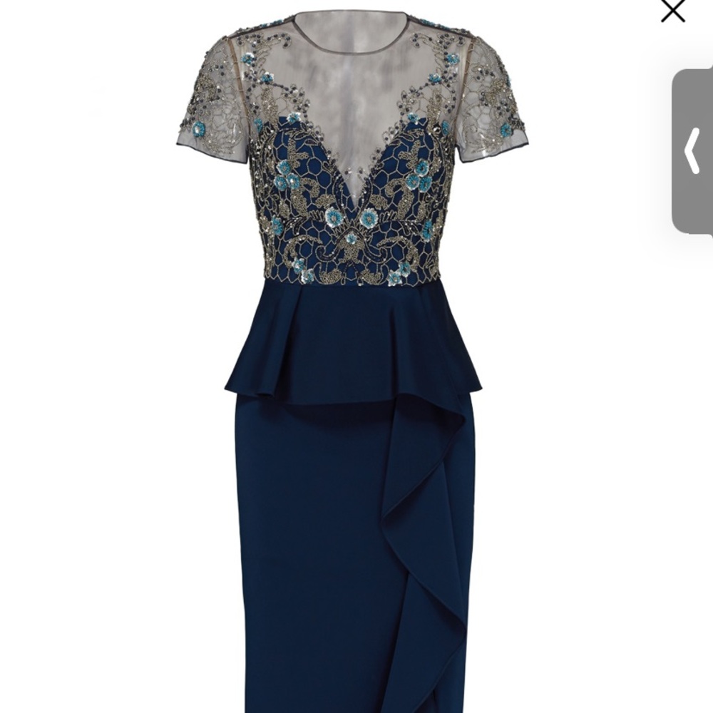 Marchesa Notte
Navy Lace Ruffle Gown